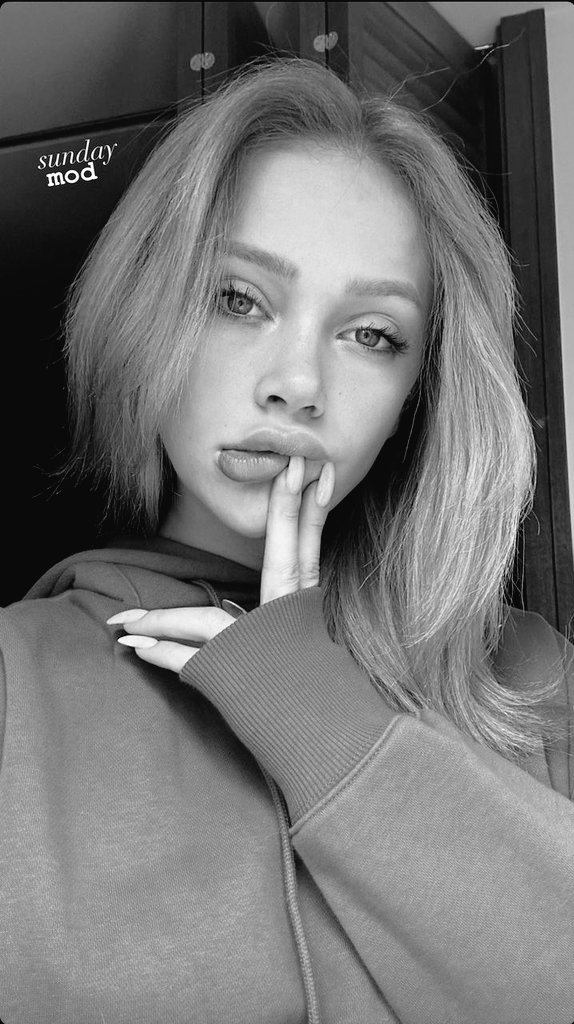 eslemiisss's tweet photo. aynı kişi,farklı zaman🤍
@yarenalacaa_ #yafc https://t.co/d4EeWIW6dQ