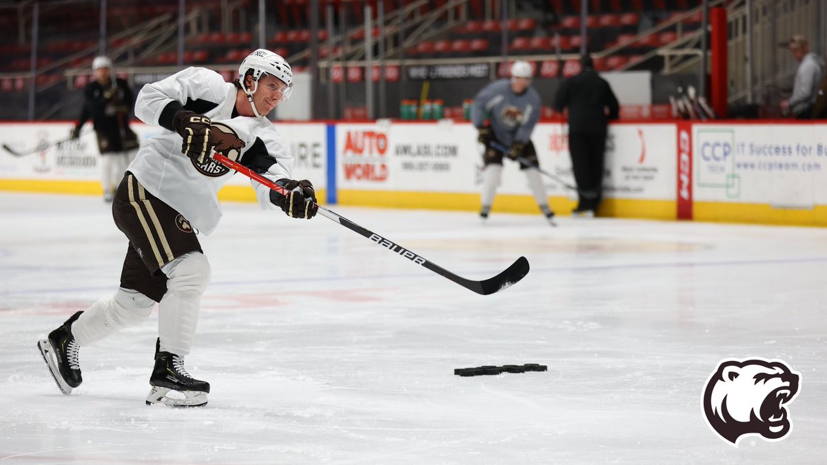 TheHersheyBears's tweet photo. Hitting the ice in Charlotte 🐻 https://t.co/YeAenXhuQd