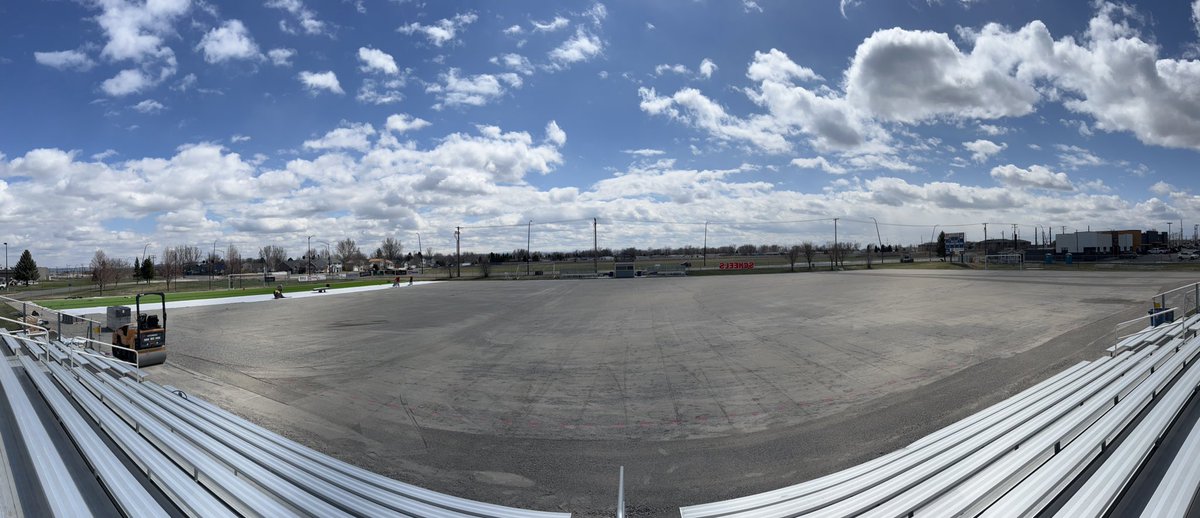 MSUBsports's tweet photo. MSUB Athletics is excited to announce that construction is officially underway at Yellowjacket Soccer Field!

Yellowjacket Soccer Field is getting a new turf field and lights! Yes, MSUB soccer under the lights coming to Billings this fall🤩

Stay tuned for the final product! https://t.co/hMGmEALoDW