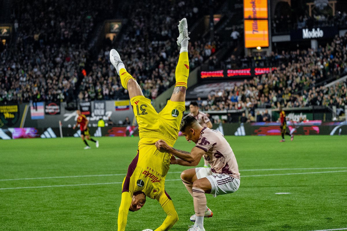 WIN THIS KIT! Enter to win Ivacic's signed, game-worn kit or gloves from the 4-1 victory over seattle! Proceeds benefit Make-A-Wish Oregon in honor of Atticus' 10th anniversary. $5 for 107IST members; $10 for non-members. Details and to enter: 107ist.org/event-5262987 #RCTID