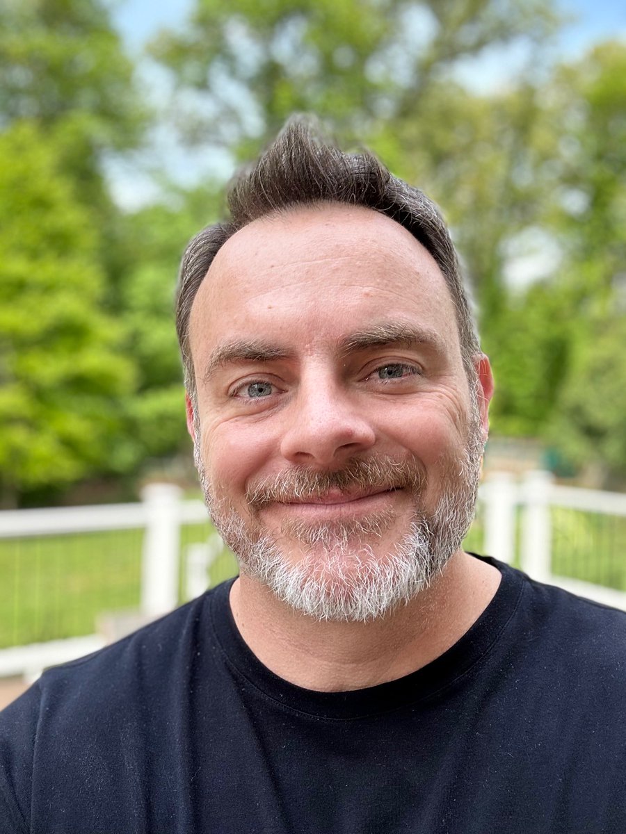 Lars Schmidt 🖤 tweet media