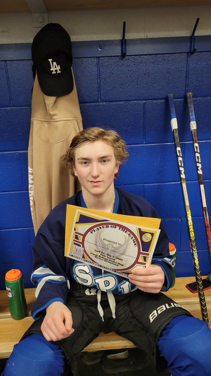 MrGsWorld's tweet photo. Pythons win game 2 in the Frank Roberts Invitational Tournament with a victory over Laval. Reed Chafe was Player of the game . @SPJH_PE
@SPJHPythons https://t.co/JZ7MucGnWx