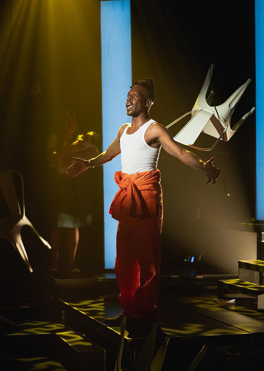 HeartOfDeacon's tweet photo. Last Weekend to catch me as Dewain in @INSeriesDC I Was Looking At The Ceiling And Then I Saw The Sky by John Adams & June Jordan.
https://t.co/bG0RDy0GgV
*
*
*
#Dmv #dmvartist #musician #performer #Inseries #Opera #musicaltheatre #crossover #BaltimoreArts https://t.co/jp31uW46kh