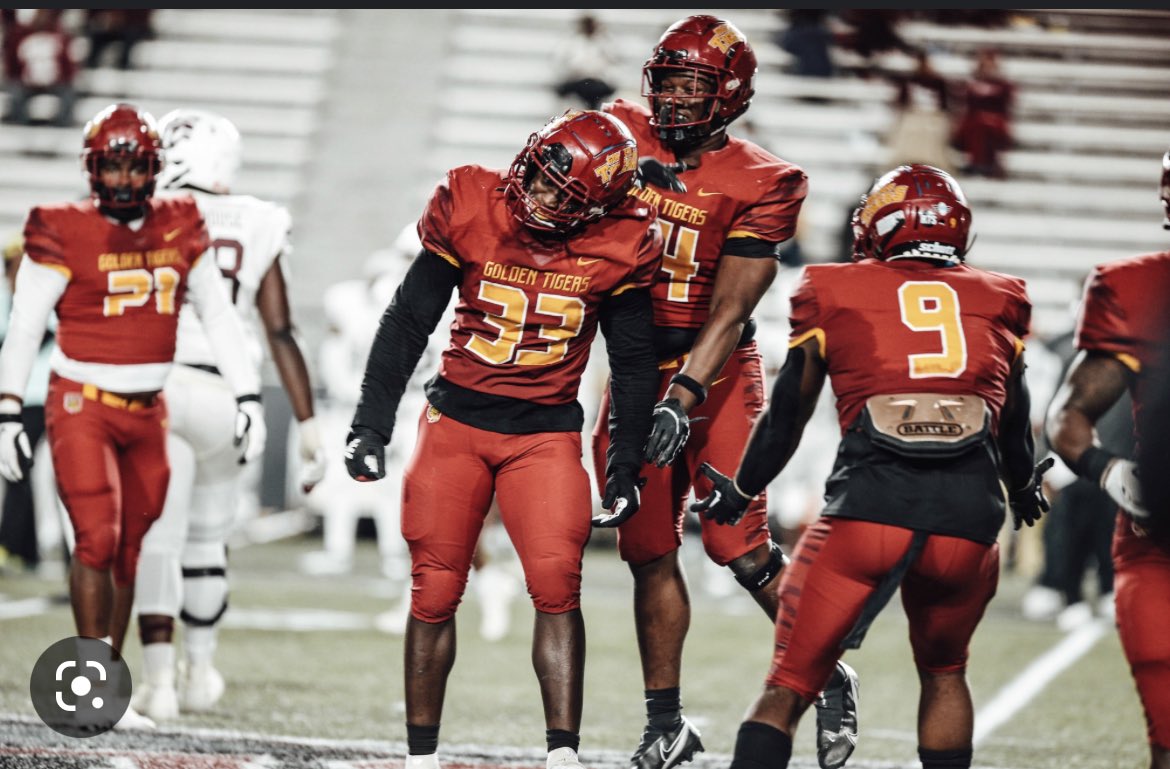 calebharrell93's tweet photo. Blessed to Receive an Offer from @SkegeeFootball https://t.co/6wJNmukN9l