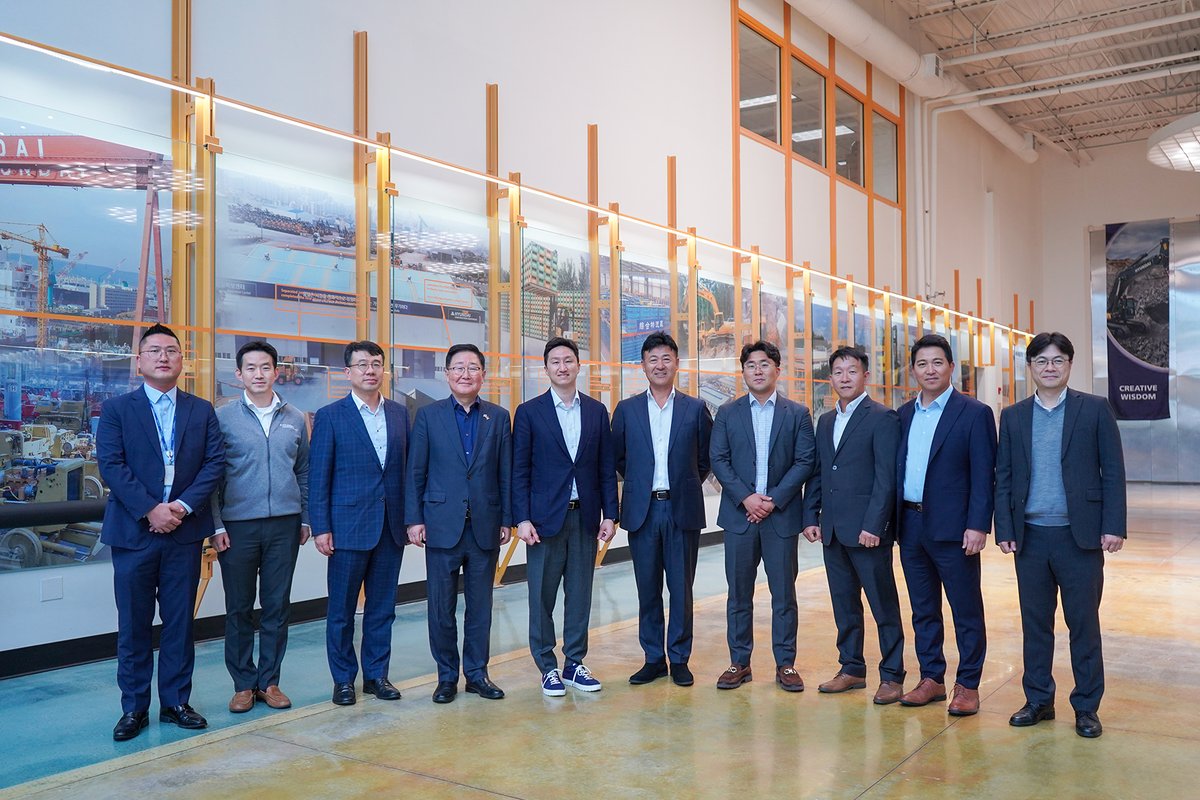 Yesterday, HD Hyundai Construction Equipment North America had a visit from HD Hyundai CEO and President, Ki Sun Chung!

#hyundaiceamericas #hyundaiconstructionequipment #hdhyundai