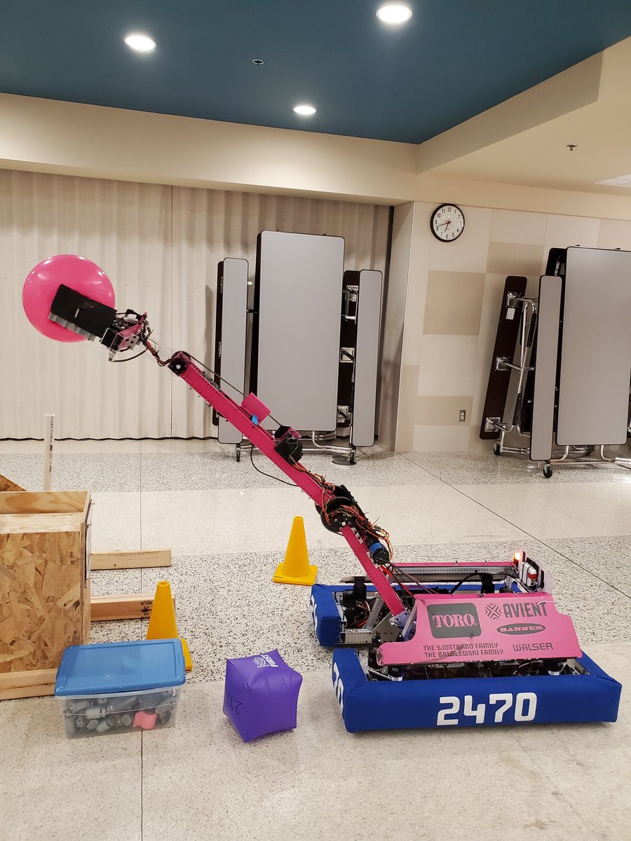 teambjorg's tweet photo. Lots of fun shenanigans at the appreciation night! We got to show off our team flags and introduce everyone to our team. Thank you to all the 8th grade family's that attended! We hope you guys had fun!! https://t.co/P35xMbKmv0