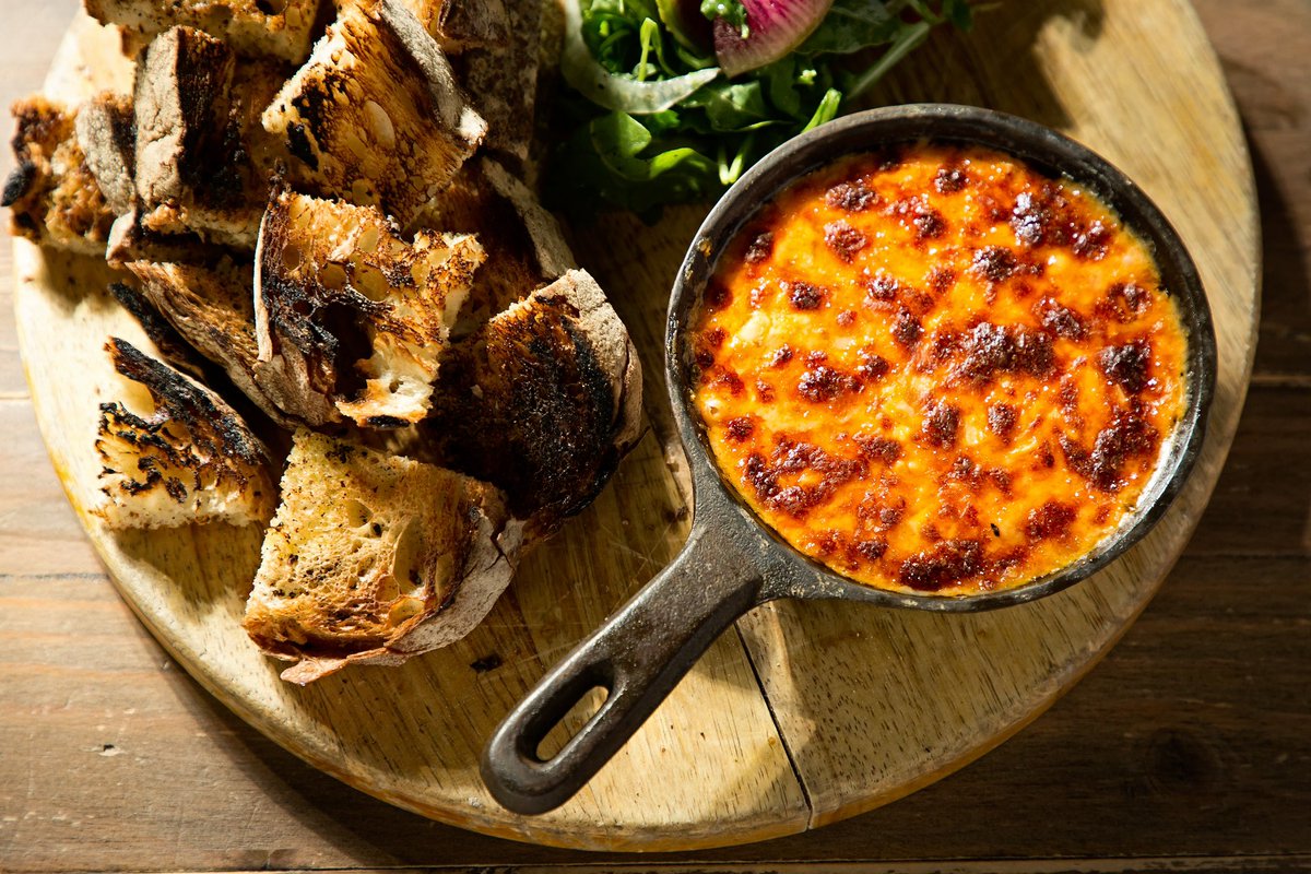 IYKYK… our goat cheese fondue is the G.O.A.T. it’s so loved, you can find it at all times of day — dinner, brunch, happy hour, you name it! 🧀🔥

📸: @scottsuchman