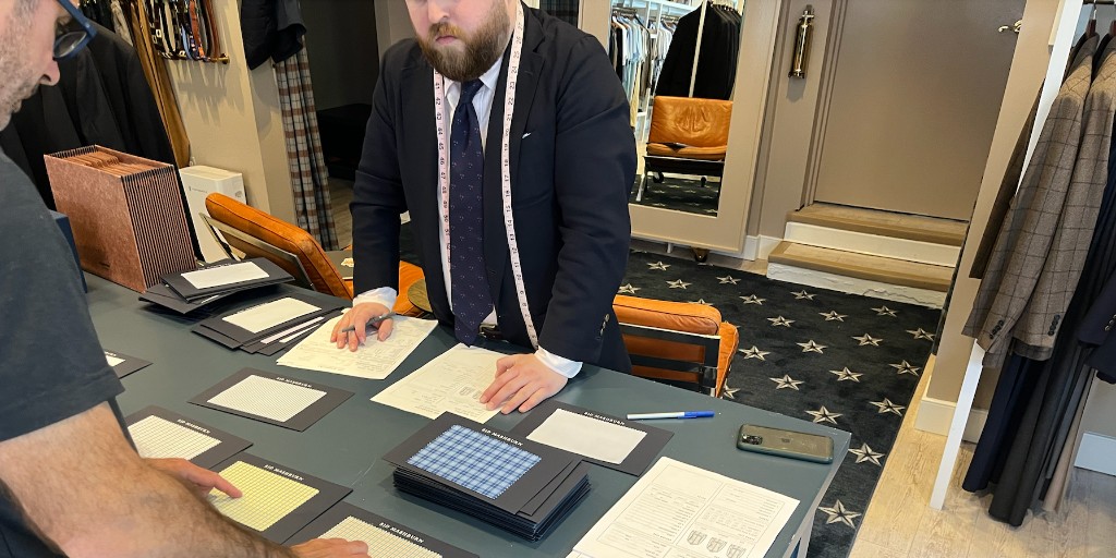 YellowJacketVA's tweet photo. The bourbon is flowing today at YJ! Come shop with Sid Mashburn's wholesale manager, Conor, for made to measure shirting from Sid Mashburn 🐝 All Sid is currently 20% off. https://t.co/VJc2bm7VZ3
