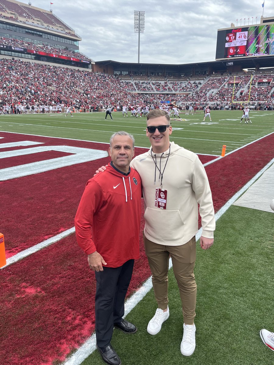 JustinJohnson21's tweet photo. Hanging with @adambreneman81 at the OU Spring Game Presented by Mercury.  Our first entitlement. Proud to be partnered with OUSSP and Boomer Sooner nation! @TeamM3rcury @OU_Kelly @rasnickryan https://t.co/YNeGXoAQS2