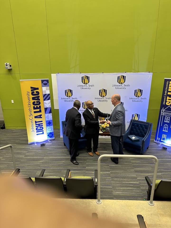fleejack's tweet photo. On the campus of Johnson C. Smith @JCSUniversity
on April 24th for the College of Business Inaugural Lecture series featuring @Barings president Eric LLoyd hosted by Dean Alphonso Ogbuehi &amp; moderated by Clarence D. Armbrister, president 
https://t.co/Ykf45OrRk4 #hbcu #hbcus https://t.co/nShvYvEEhR