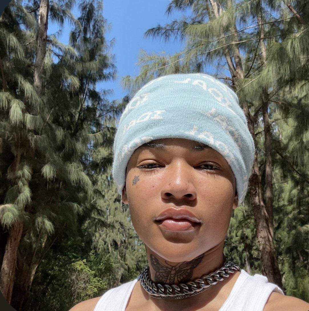 SNOW BANKS ❄️🌍 ® tweet media