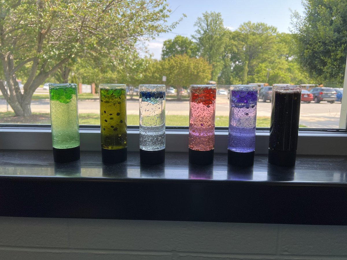 Yay for getting back to group this week! We rounded out our last learning session with self-regulation tools, learned/practiced EFT, and made some sensory bottles! These students have soaked up so much this quarter… proud counselor moment 🙌🏼 #groupcounseling #schoolcounseling