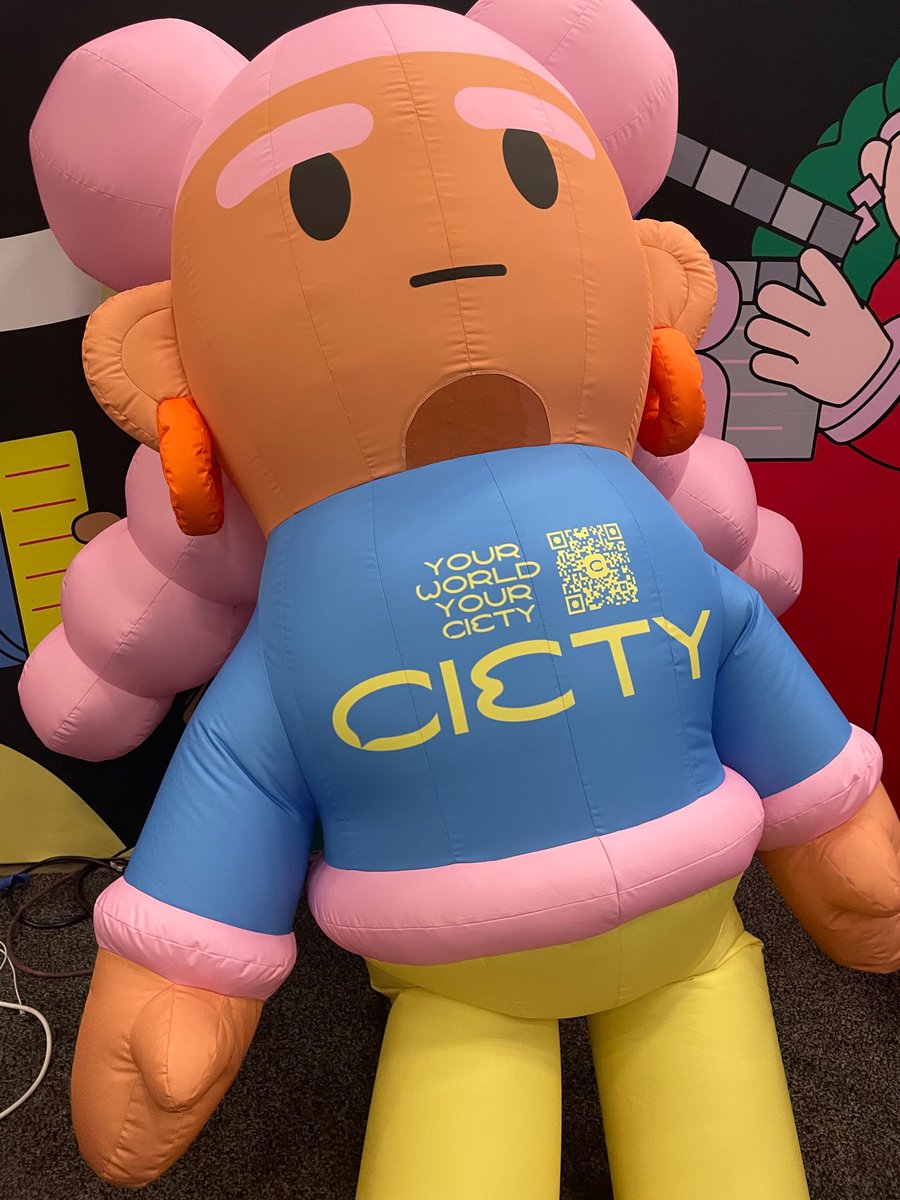 Comma_CIETY's tweet photo. I'm exhausted🔥❤️‍🔥 
I introduced CIETY to many people who joined @consensus2023 https://t.co/2UfLcI28dT