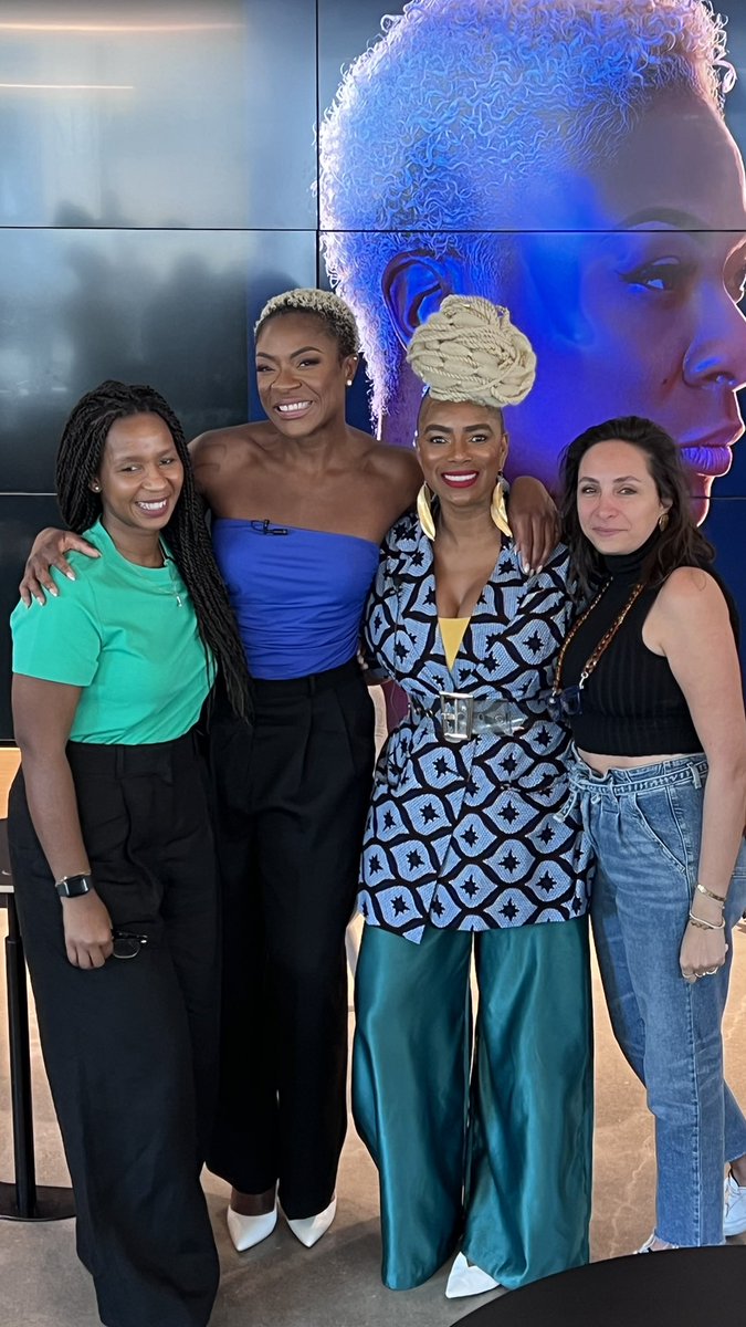 KarlynPercil's tweet photo. An honor to have the incredible @JullyBlack today speaking with one of KDPM Group’s client- so many gems and practical tips on how to build better bridges when it comes to #HumanEquity #BeTheBridge #LeapToEquity - TY Jully! 💛 https://t.co/2S2AsUp3UW