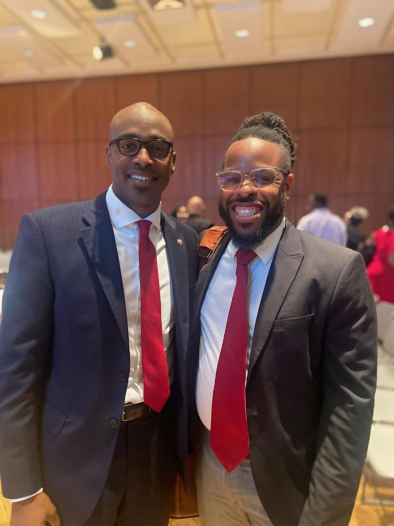 bia_pod's tweet photo. Congratulations to our host @jsnipes3 who has been granted tenure!!! 🎉 https://t.co/KTq0HF5yGW