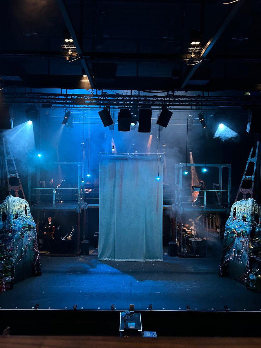 What a treat to see <a href="/MountviewLDN/">Mountview</a> students this evening in A Little Mermaid. Absolutely brilliant show! Congratulations to all involved.