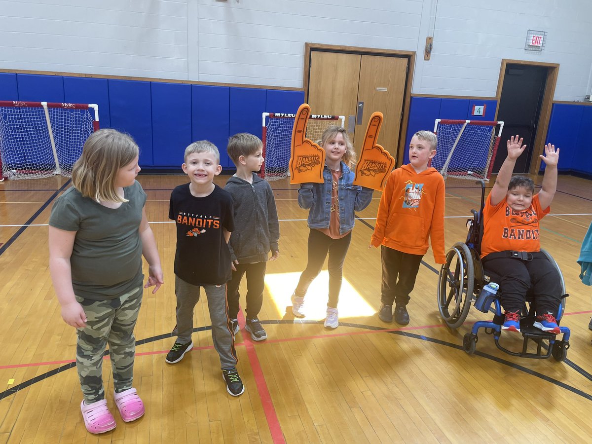 AldenPrimaryPE tweet media