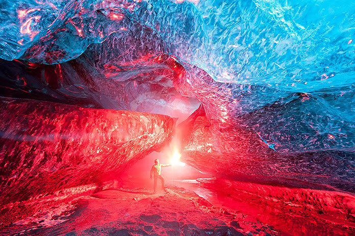 😲 Icelandic 'Ice Cave' lit up by a burning flare 🤔 

#Iceland #icelandtravel #icelandtravel #icelandadventure #icelandic #icelandroadtrip #icelandtrip #caves #caveman #snow #ice #nature #naturephotography #naturelovers #natureinspired #naturetherapy