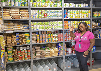 1 retweet = countless families fed. 

Share the news that our campus food pantries are open to the community tomorrow from 9 a.m. - 5 p.m.