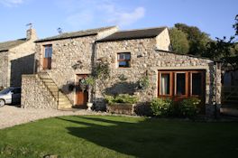 The Dales are stunning again, trees are unfolding their leaves, flowers are blooming, and birds are singing their hearts out, surely there is no better place to enjoy nature than the Yorkshire dales!
Search our availability at countryhideaways.co.uk - mailchi.mp/countryhideawa…