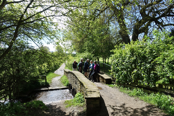 Country Hideaways tweet media