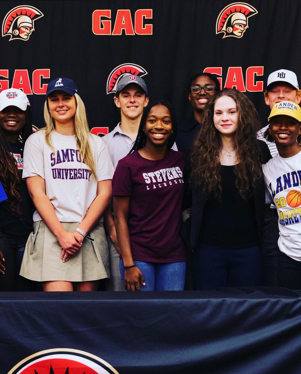 Elizabeth Luick tweet media