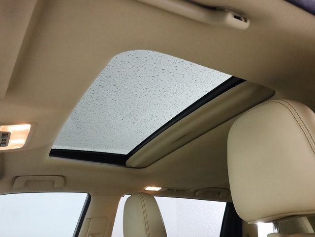 If you've been considering switching to a hybrid vehicle but have been putting it off because you're not ready to sacrifice your space or comfort...this one's for you. Get the best of both words with this 2017 Toyota Highlander Hybrid.

jerryhuntsupercenter.com/auto/used-2017…