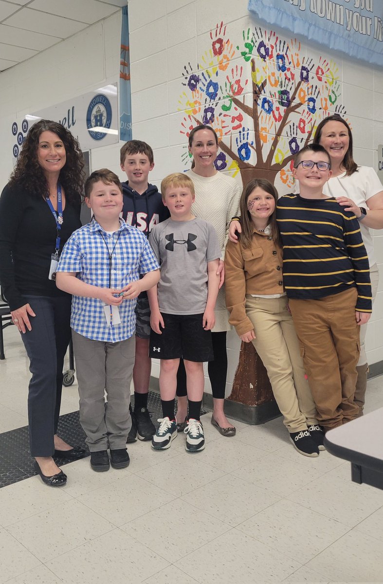 Always love sharing this day with these ladies and their kiddos <a href="/MsJenner/">Kristine Jenner</a>. Thanks for a great day! <a href="/BravermanHHS/">Jeremy Braverman-Howell HS Principal</a>