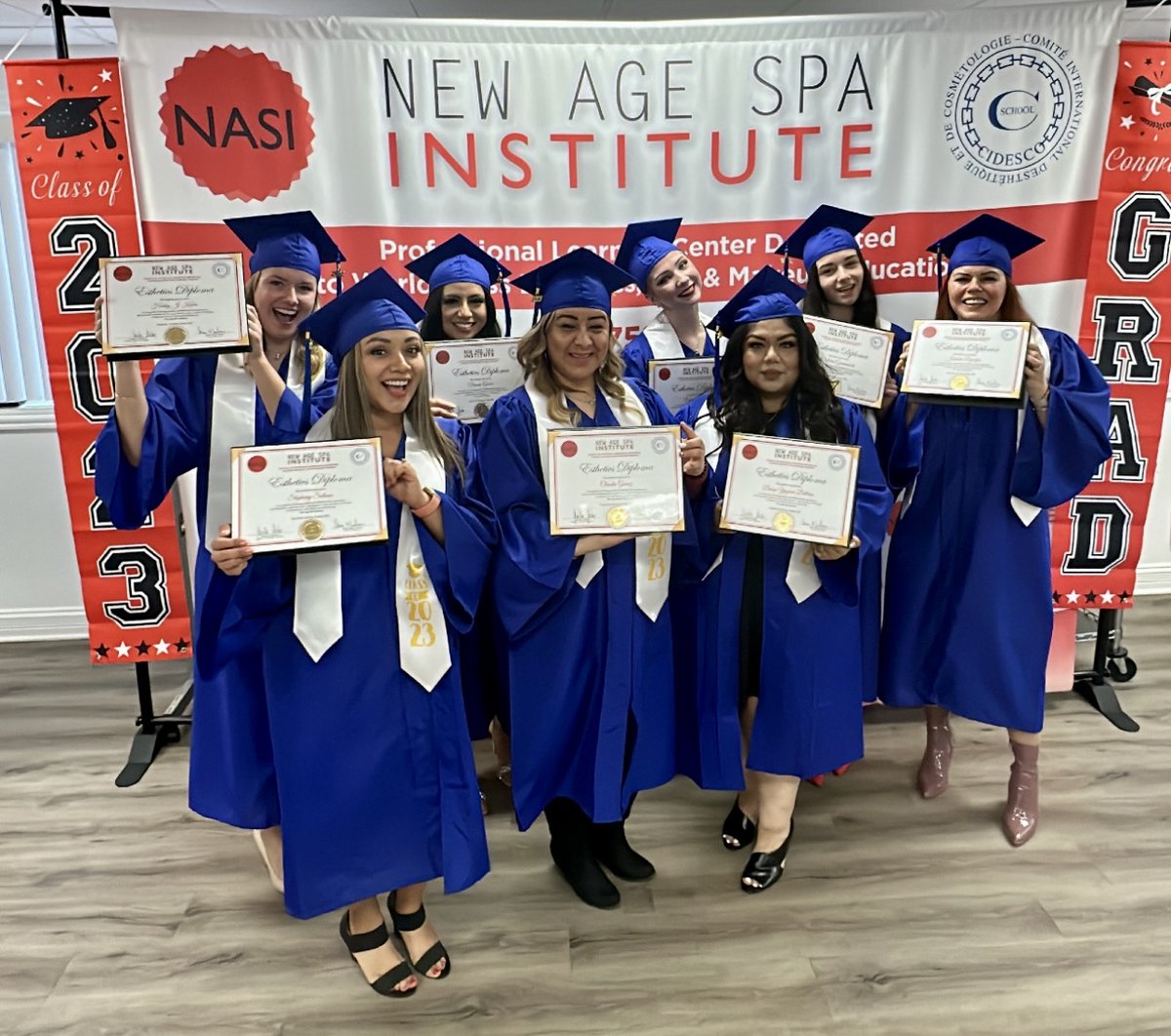 New_Age_Spa's tweet photo. Congratulations to our grads! https://t.co/GpJN6XYGGy https://t.co/h9kq3m1H5C