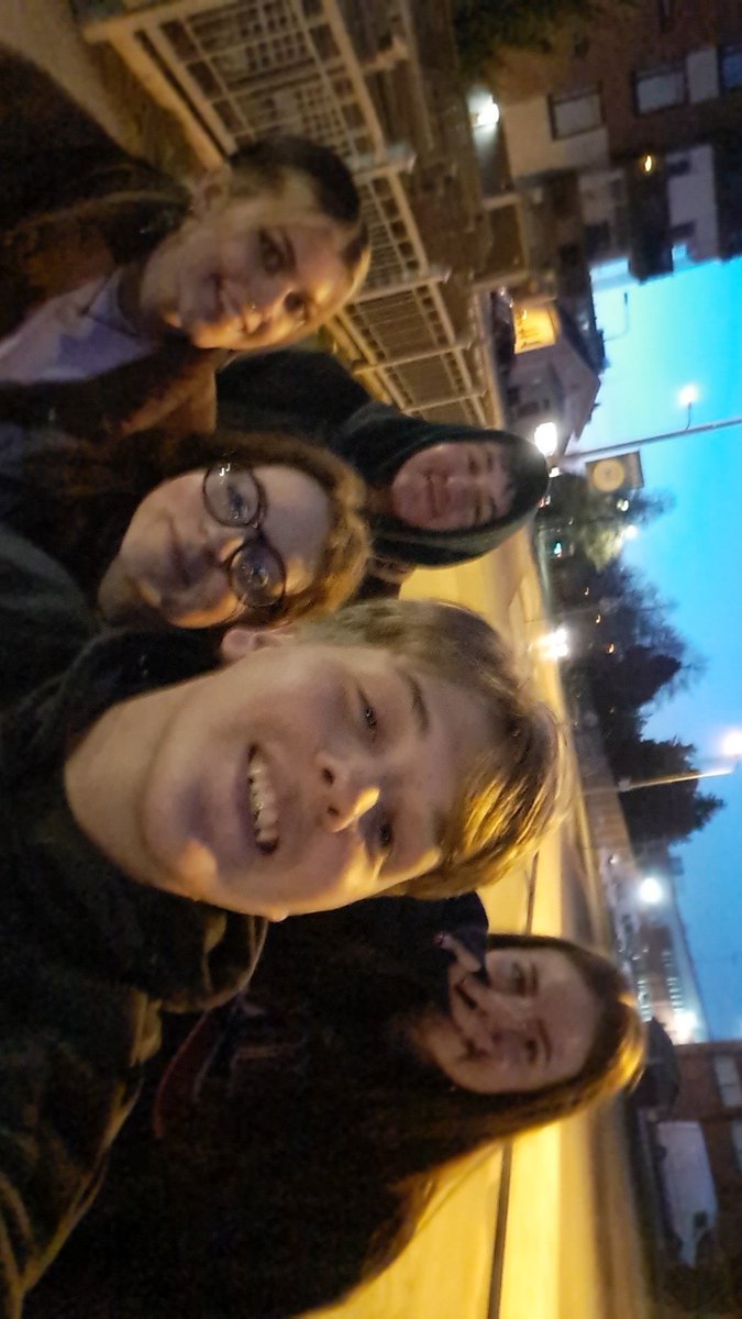 Late night walk for jaffa cakes

#gifhe #Erasmus23
