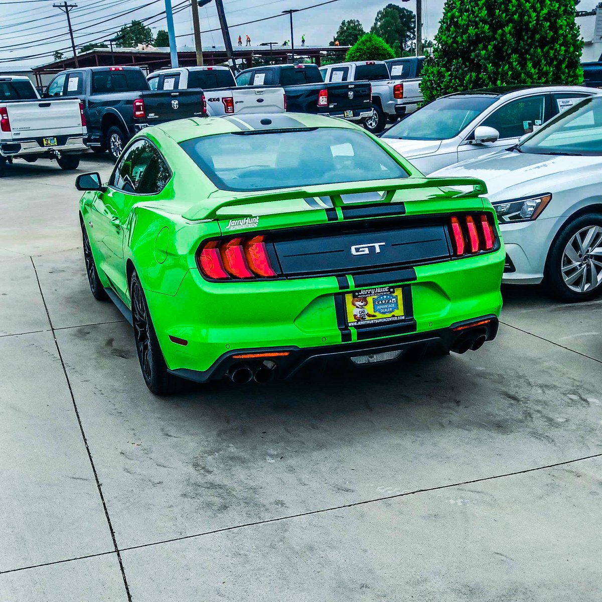 Don't miss out on the opportunity to own this incredible Mustang. Visit the link below for more information and to schedule a test drive today! 👇

Link: jerryhuntsupercenter.com/auto/used-2020…

#MustangMonday #FordMustang #JerryHuntSuperCenter