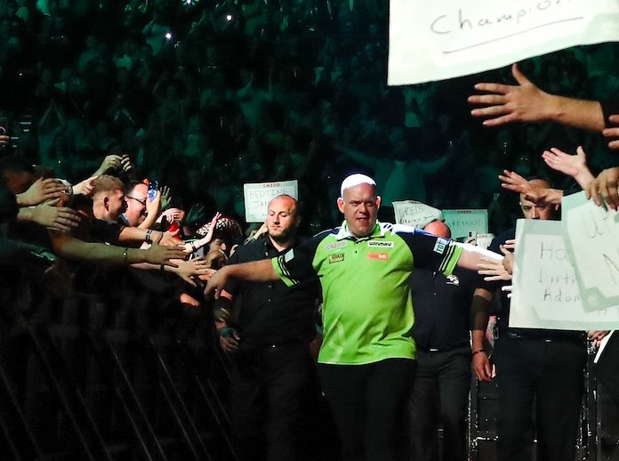 Another frustrating night for myself, but it is my own fault as I created more than enough chances. But when you miss that many darts at a double you can only blame yourself. Congratulations to <a href="/snakebitewright/">Peter Wright</a> . Thank you for all the support Leeds 💚