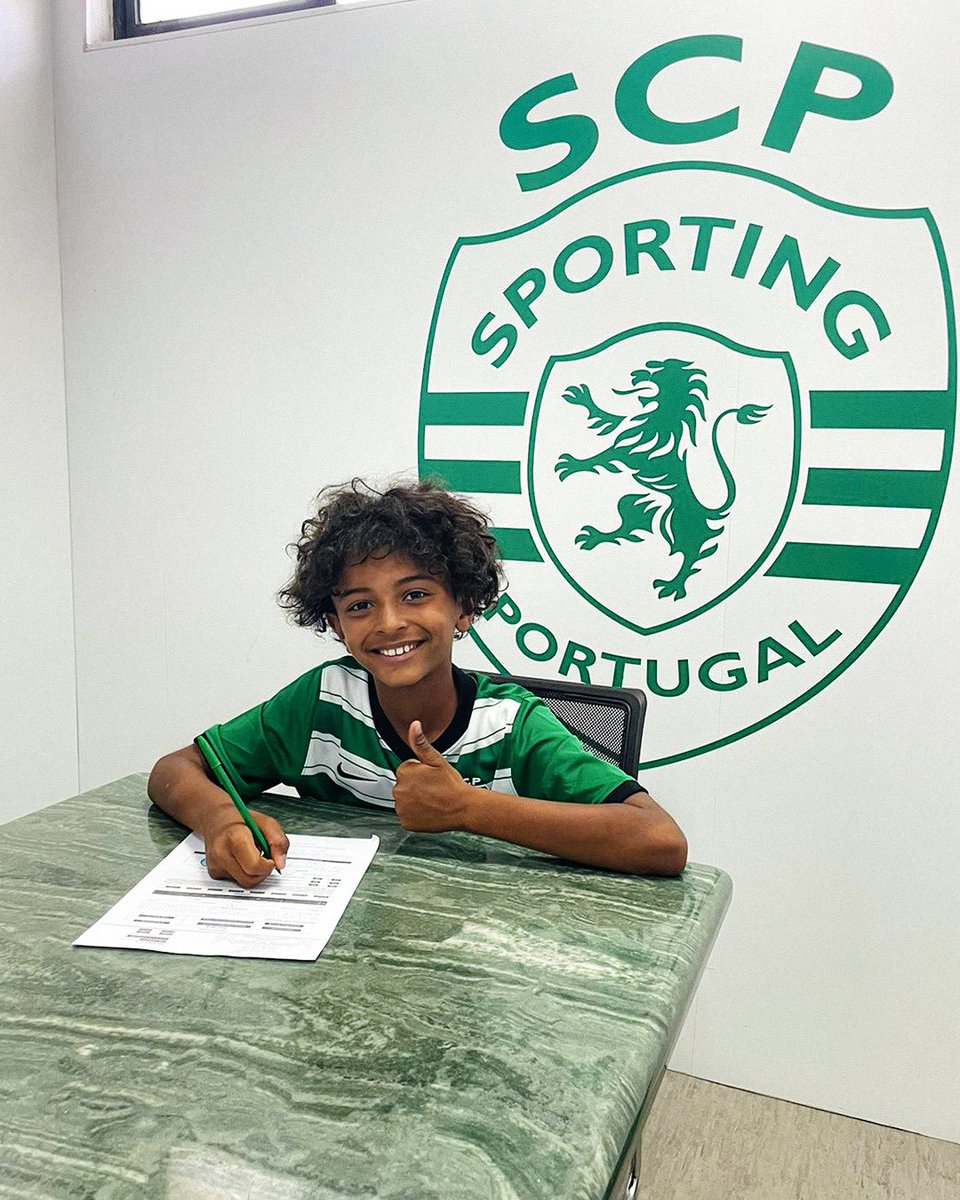 luisnani's tweet photo. ✍🏾💚🦁
#Sporting #Son #Family #Moments https://t.co/u5hjyjwMMV