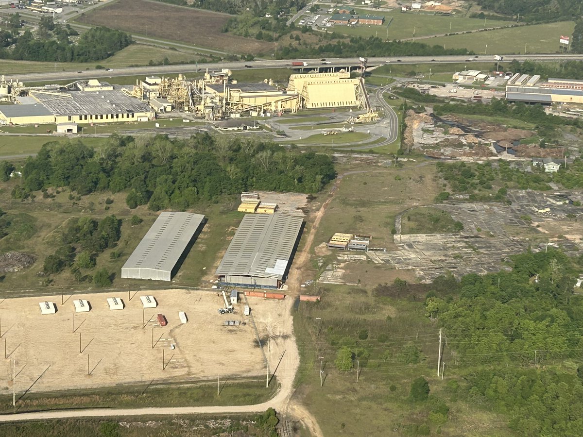 Grateful to <a href="/SouthWings/">SouthWings</a> for arranging our flyover in my hometown of Adel, GA. I was able take aerial photos of polluting industries and their close proximity to the predominate community of color.#EnvironmentalJustice #CivilRights