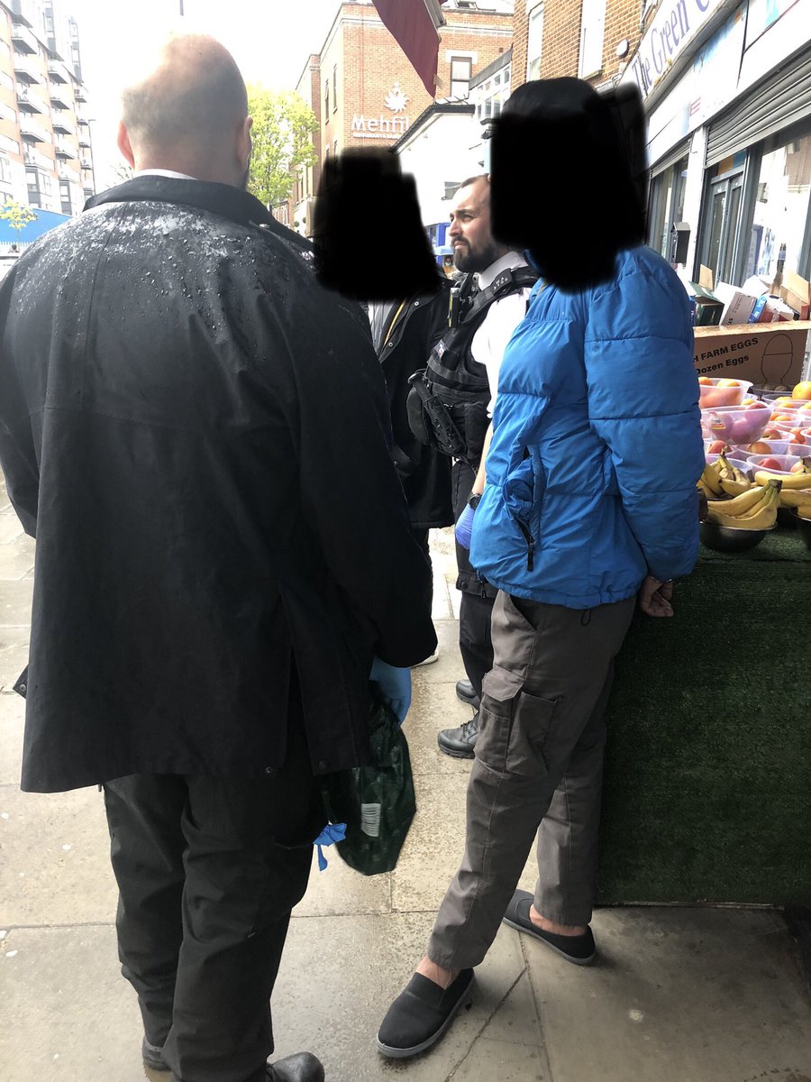 MPSDormersWells's tweet photo. The team were out and about in @MPSSouthallGrn with @MPSLadyMargaret when we spotted these two makes, one was wanted on a recall to prison and the other breaching his conditions by being in southall when he should not be. #spacefortwo https://t.co/I2kH4qwmot