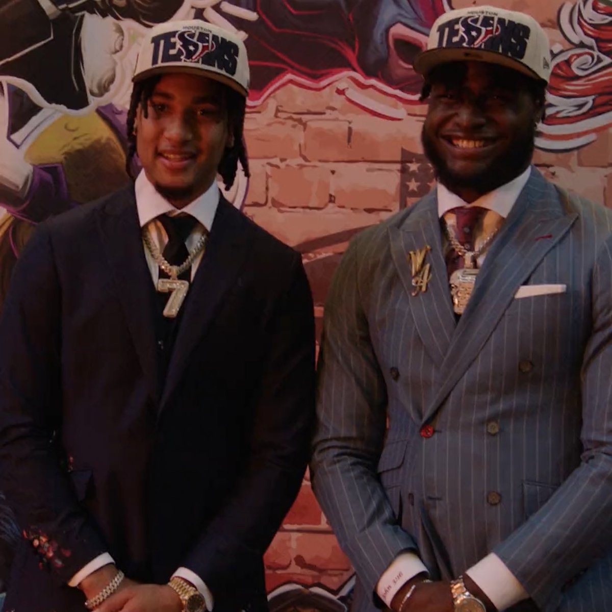 VatorSports's tweet photo. The Houston Texans got the best quarterback and best defensive player in the draft.  

That’s what I’m on now. 

We move. 🔥 https://t.co/2iYz4xou5F
