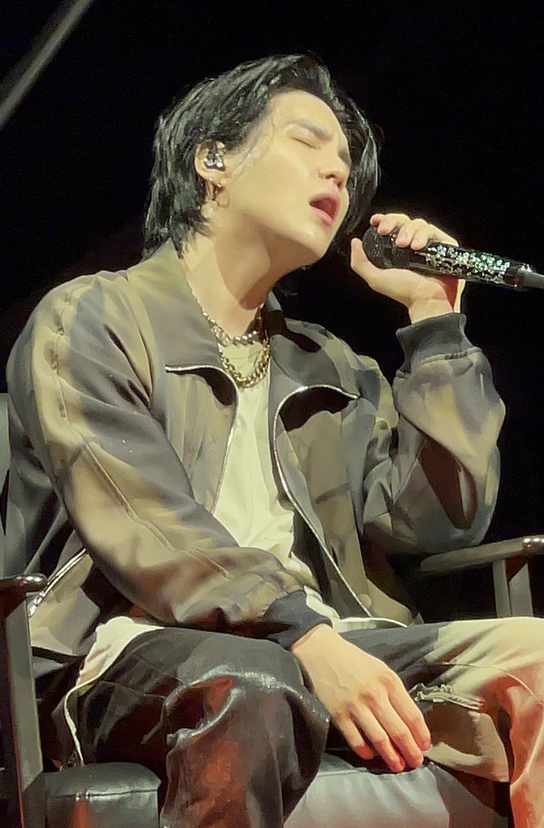 new_moon_suga's tweet image. 아 엄마 아빠 오마이갓