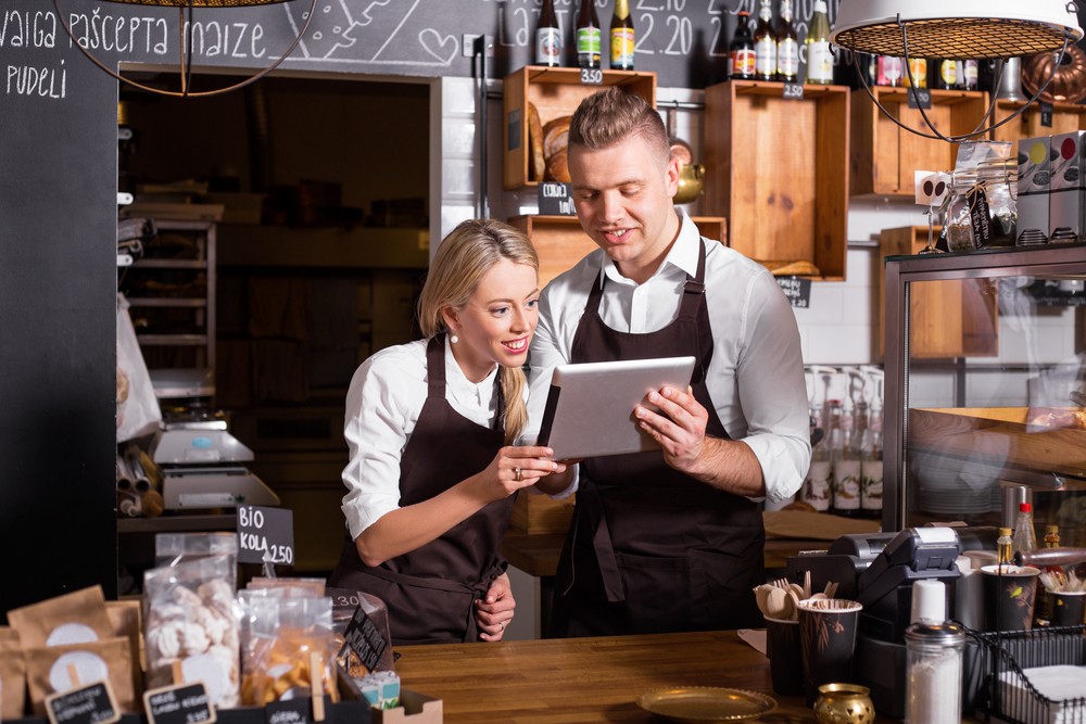 How Restaurants Use Email Marketing ~~> dld.bz/jBX3X RTplz #traffic #emailmarketing #listbuilding #leadgeneration #followup #sales #restaurants #biztips