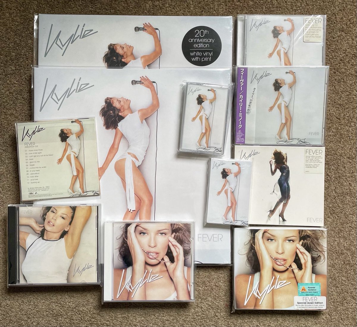 spjury's tweet photo. Thereβs something infinitely satisfying with physical formats β€οΈ
#KylieMinogue #Music #PhysicalFormats #Vinyl #CD #Cassette https://t.co/hZuP6mVz80