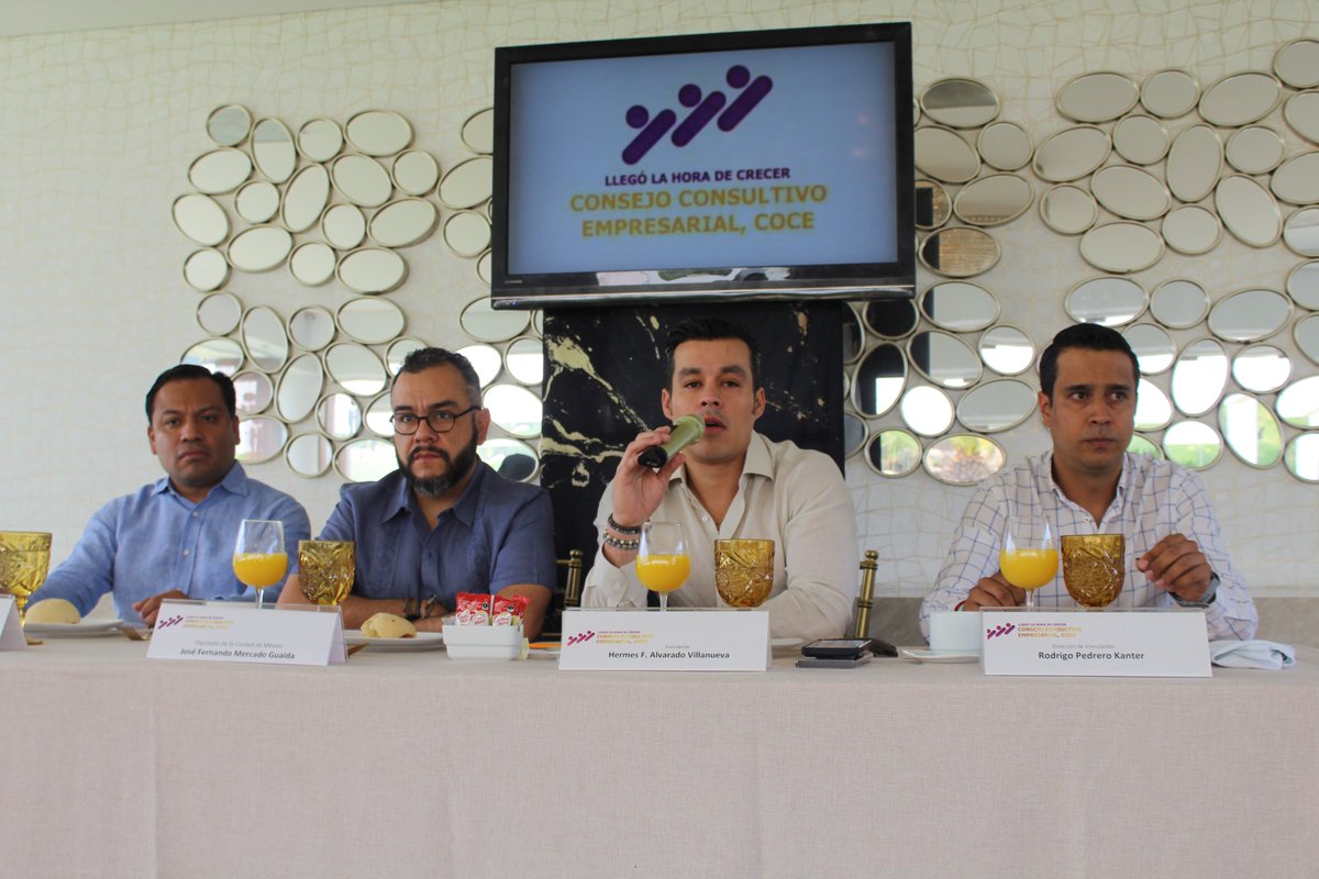 hermesfrancisc3's tweet photo. El contacto con empresarias y empresarios en mis recorridos por México refuerzan mi convicción de que quienes generamos empleos y riqueza, también debemos ser parte de la continuidad de la transformación. Hoy en #TuxtlaGutiérrez instalamos la delegación del #COCE en #Chiapas. https://t.co/kHszXcxi3a