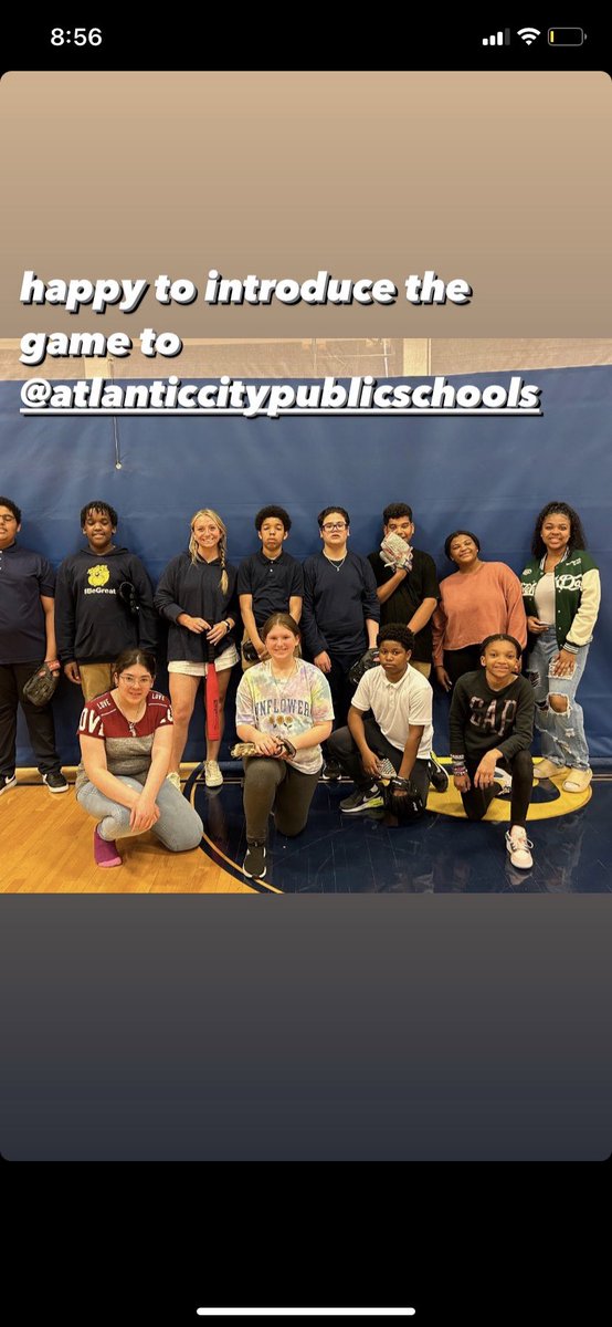MadisonDollard's tweet photo. It was a great day at Pennsylvania Avenue! I met so many kids eager to learn more about the game of baseball and softball hoping they get to experience the same way I feel about this game 😊 https://t.co/dQcFWw7RHa