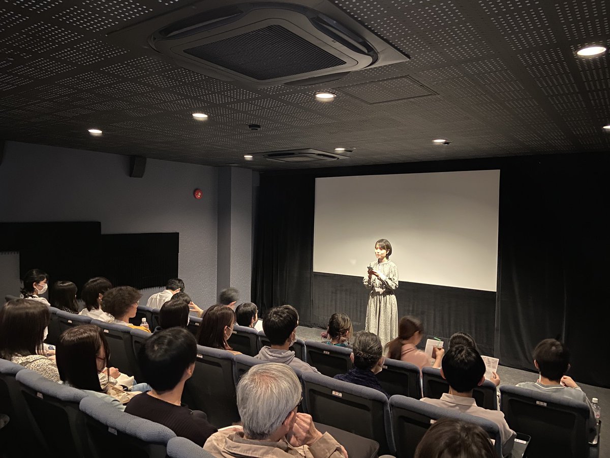 昨日は出町座さんで上映前のサークルPRに参加しました！
「四畳半神話大系」は最終日で満席、「しろうとする(素人✖️知ろうとする)」についてお話ししました☺️

私の激推し、「四畳半タイムマシンブルース」はまだ上映中です！「神話大系」を見ていなくても楽しめると思います。ぜひ出町座さんへ✨