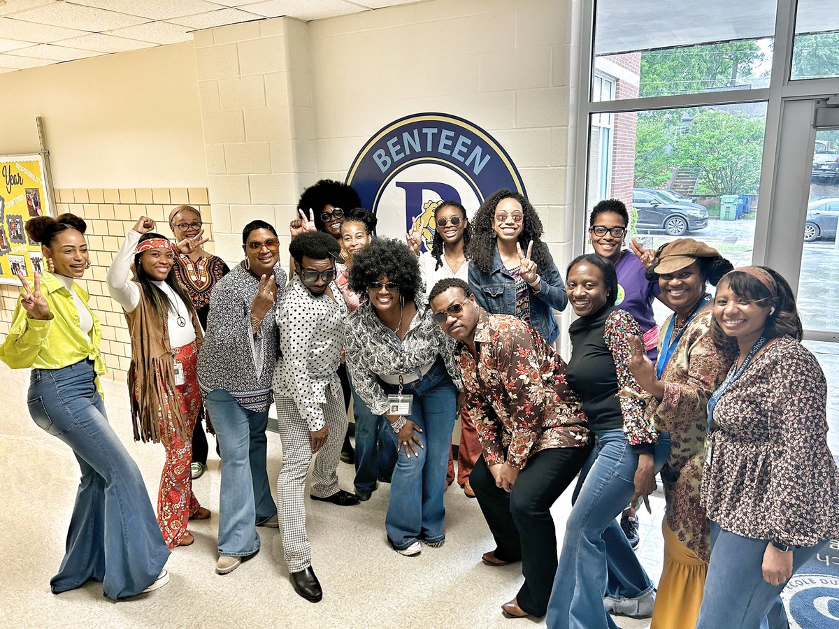 DrCSLPadgett's tweet image. Today was a very fun &amp;amp;exciting day. From 70s dress to celebrating our 3rd-5th grade Ss for their Celebration of Learning to finally, being taped to the wall for the students meeting their goal in the Penny Wars, today was definitely about the children! @docdrewlovett @drkalag