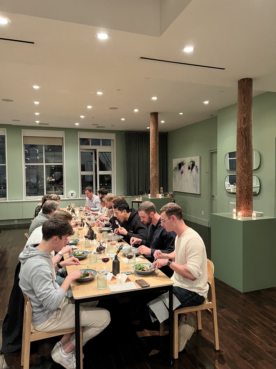 cred_sf's tweet image. Kicked off #NYFintechWeek with an intimate dinner hosted by @lightspeedvp! The night included a five course meal for 20 fintech founders &amp;amp; leaders.
