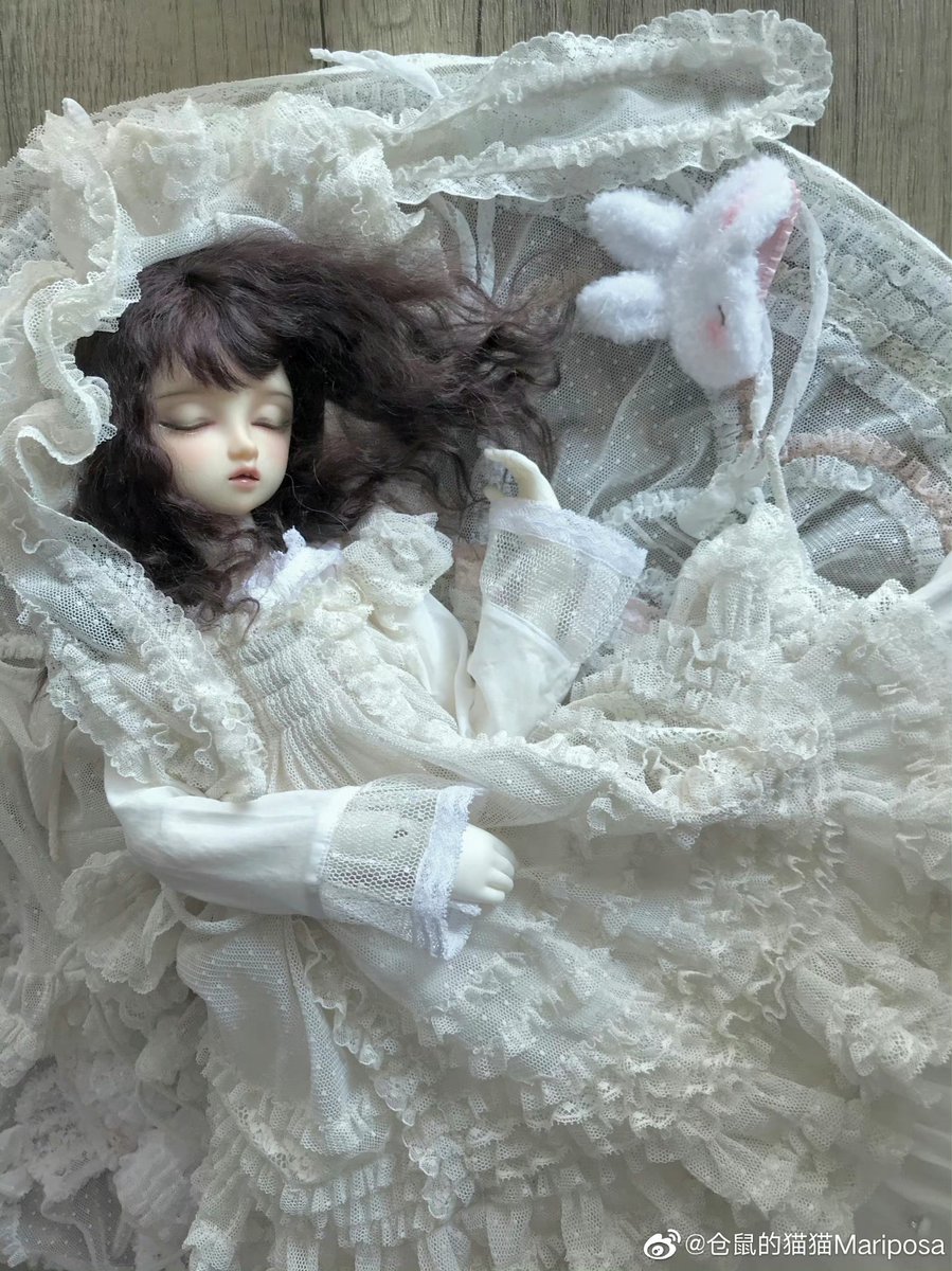 fleurgeste's tweet photo. Rabbit ear dot yarn，  feedback from Weibo @Mariposa 饼 doll

#fleurgeste #bjd #bjddoll #bjddress #dolldress #doll #bjdasthetics #ドール服 #ドール https://t.co/ERWe9xNA9j