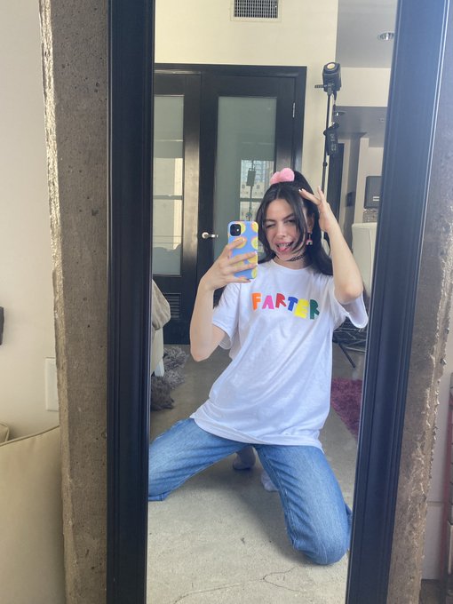 Got this from Baked Papaya at Smorgasburg Los Angeles! 💨💕  Instagram saw it first 👀 follow me on IG @<a href="/tag/mvsales"class="tags"><span>#mvsales</span></a>