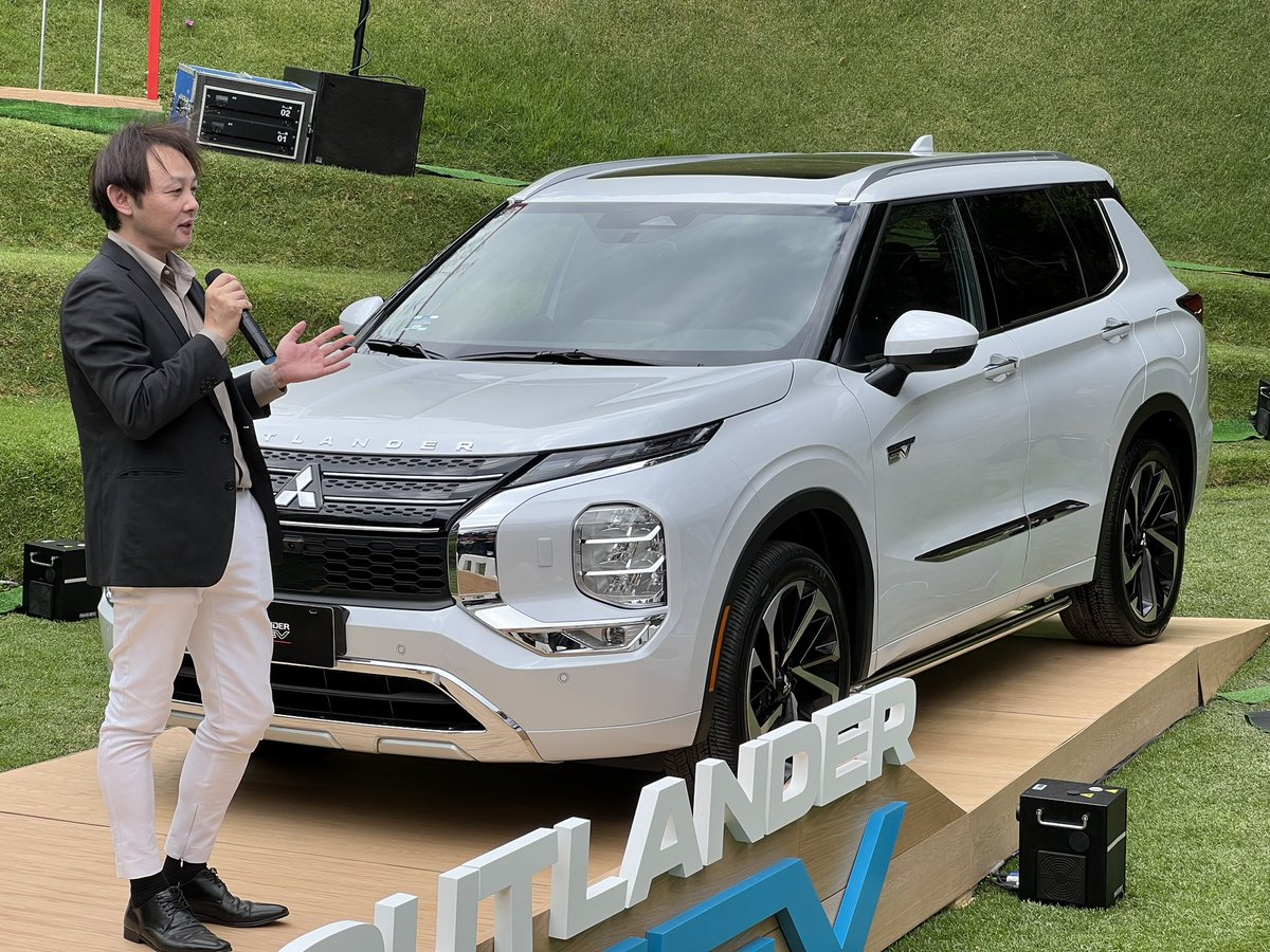 luisdemen's tweet photo. Hoy fue la presentación oficial del nuevo Outlander PHEV de @MitsubishiMex en Mexico, en unos días la probaremos en ruta para contarles más a detalle https://t.co/xCmf9XJLCH