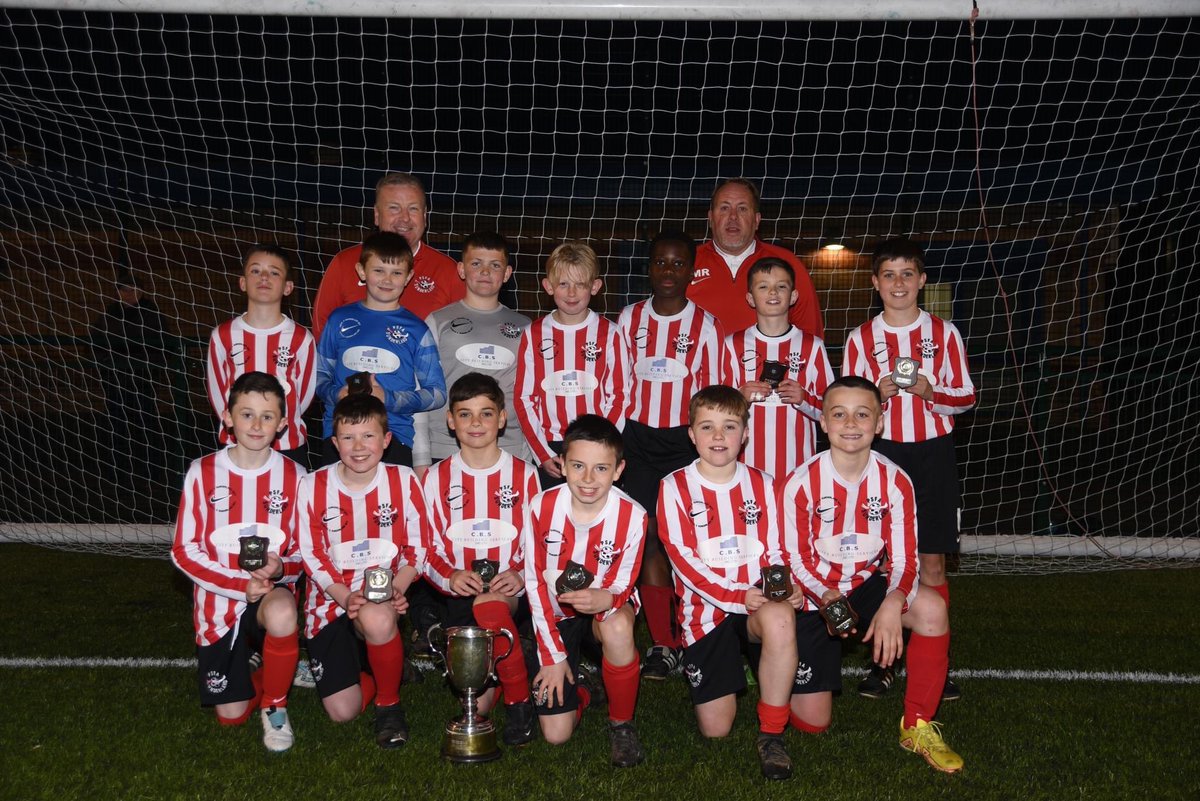 Our current Sunderland Primary Schoolboys squad wrapped up their season tonight with an 8th trophy when they won the Derwent & Medomsley Cup with a hard fought 4-1 win over East Northumberland. What a season it has been. Well done Boys 👏👏OASBAASB 🔴⚪️🔴⚪️🔴⚪️