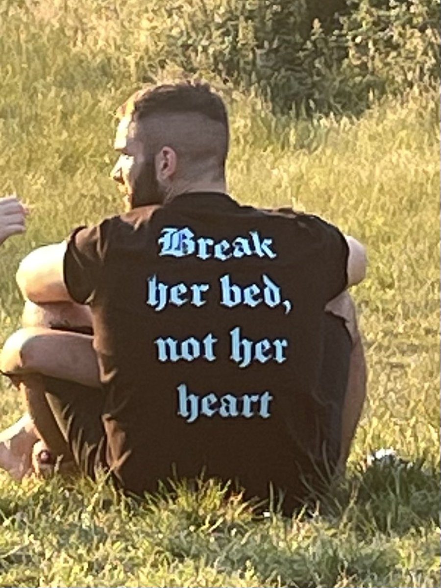 shirtsthtgohard's tweet photo. https://t.co/WTsIjL4con