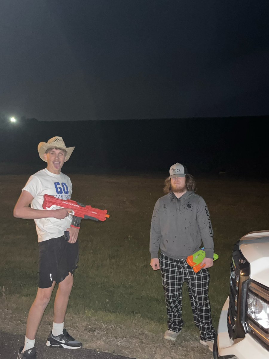 WMHSGotcha's tweet photo. Sneaky squirters take out kam from bikini bottom buddies, leaving Maddison to defend the team alone https://t.co/eGRFjMYO62